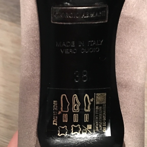 Giorgio Armani Satin Pumps - Picture 8 of 10